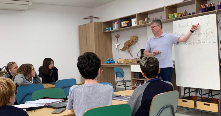 Aula especial no Núcleo de Altas Habilidades