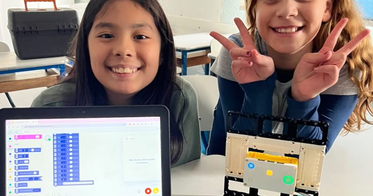 Luz, Câmera, Maker: Pixel Art robótica na Oficina de Introdução à Cultura Maker!